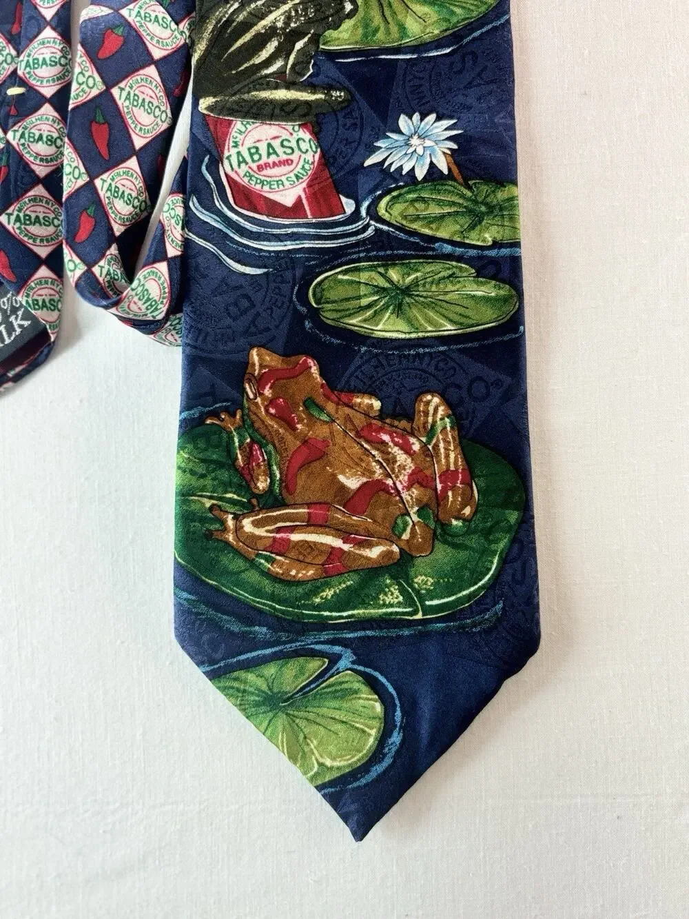 Tabasco Vintage Silk Neck Tie 100% silk Men’s Frog And Lilly Pad Hot Sauce